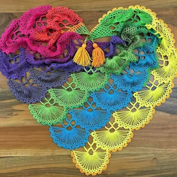 Связанный крючком бактус